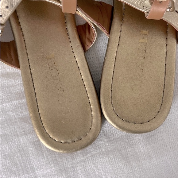 Coach Caterine Gold Leather Chainlink Sandals 7.5 - Picture 12 of 13